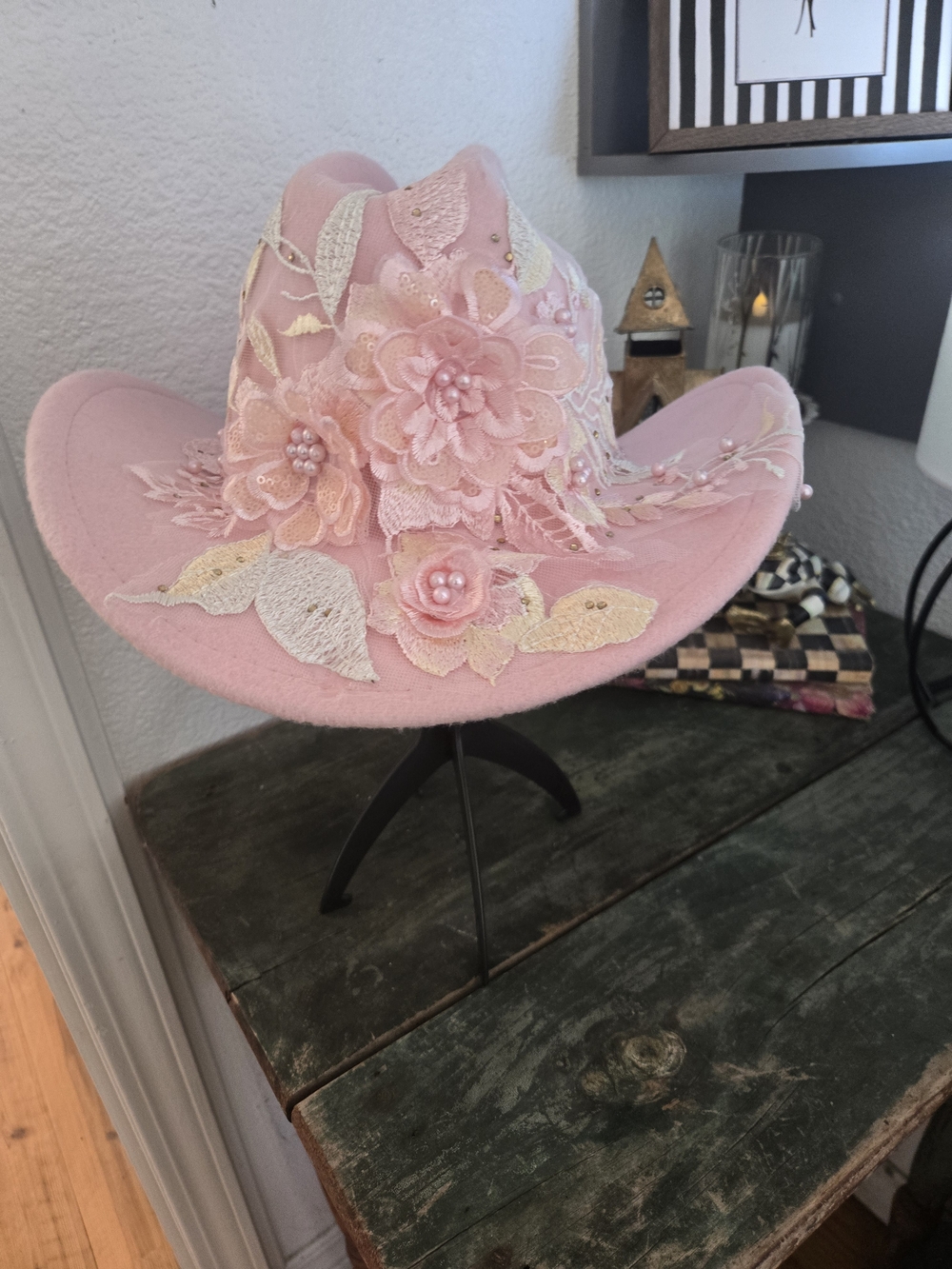 Women’s Pink Floral Embellished Felt Cowboy Hat